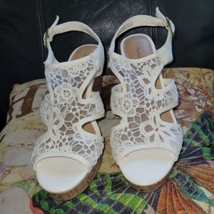 American Eagle Wedges